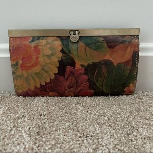 Patricia Nash wallet